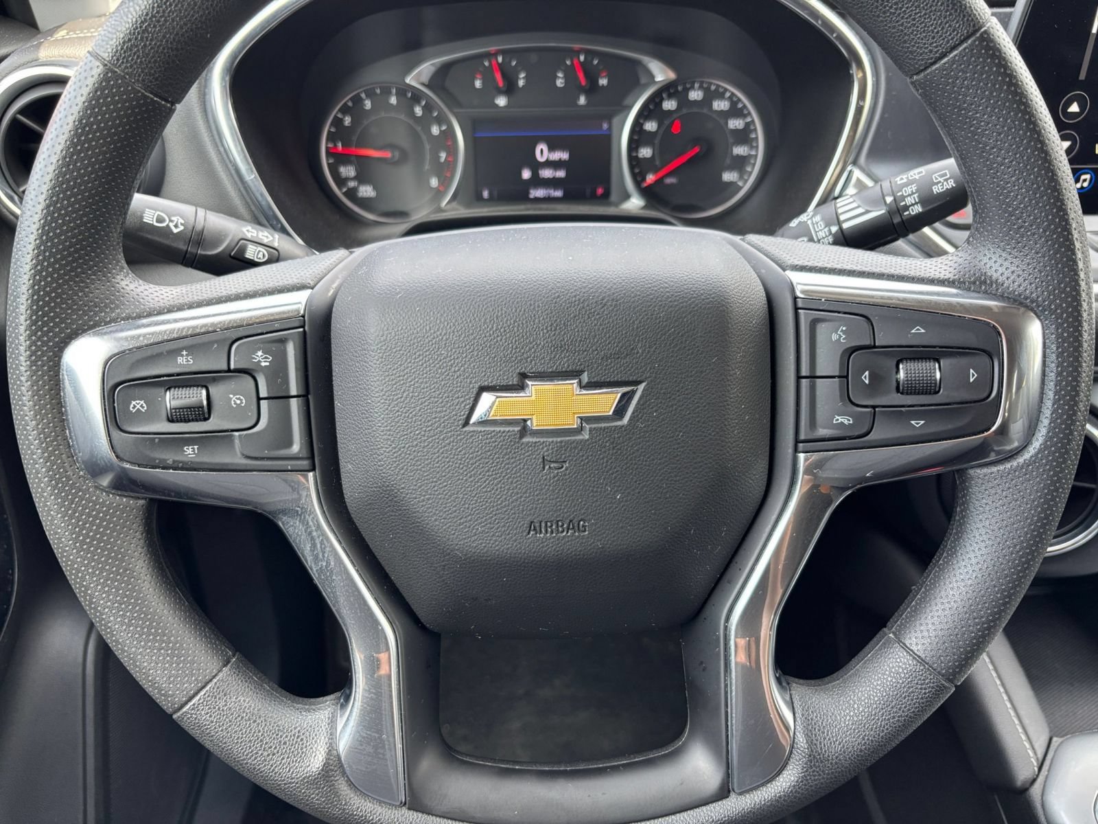 Used 2025 Chevrolet Blazer LT FWD image 29