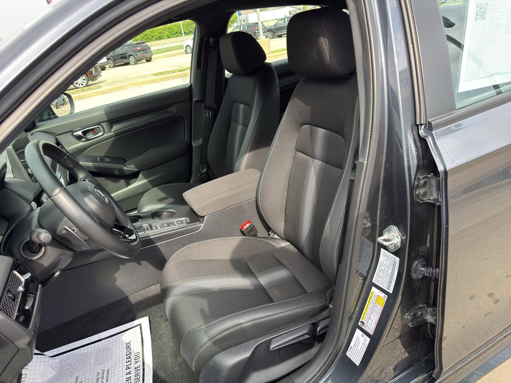 Used 2024 Honda Civic Sport image 11