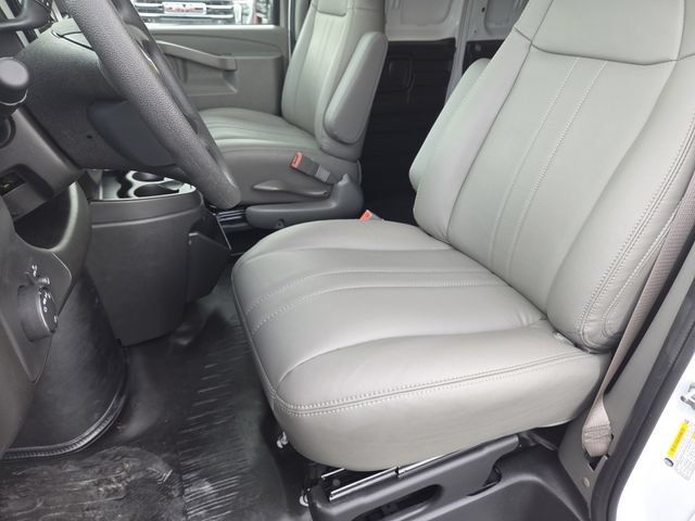 New 2026 Chevrolet Express 2500 w/ Driver Convenience Package RWD image 25