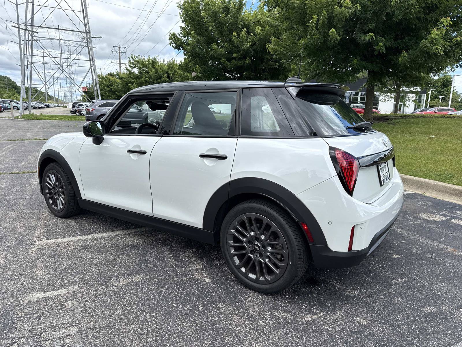 Certified 2025 MINI Cooper S FWD image 11