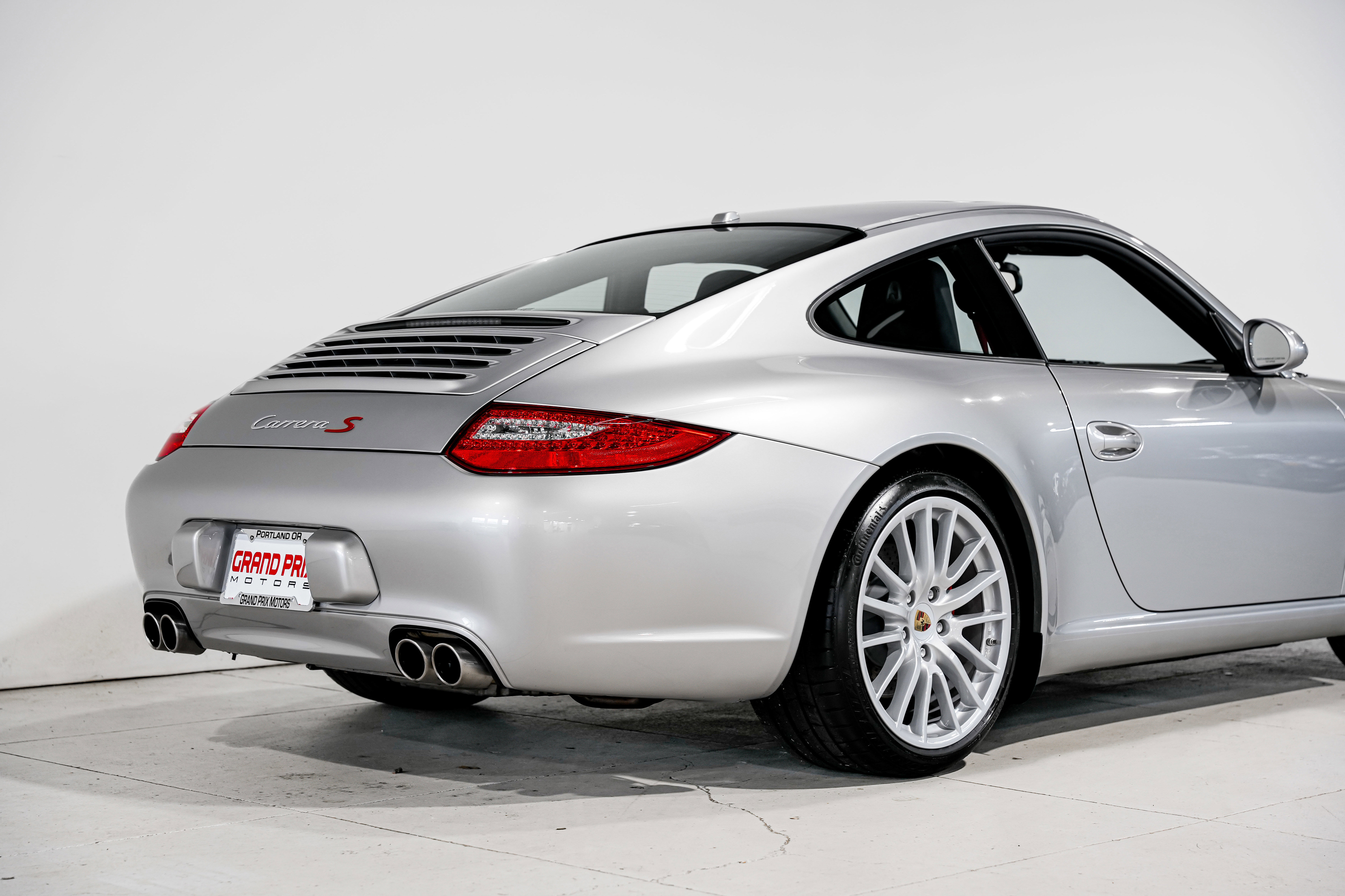 Used 2010 Porsche 911 Carrera S image 38