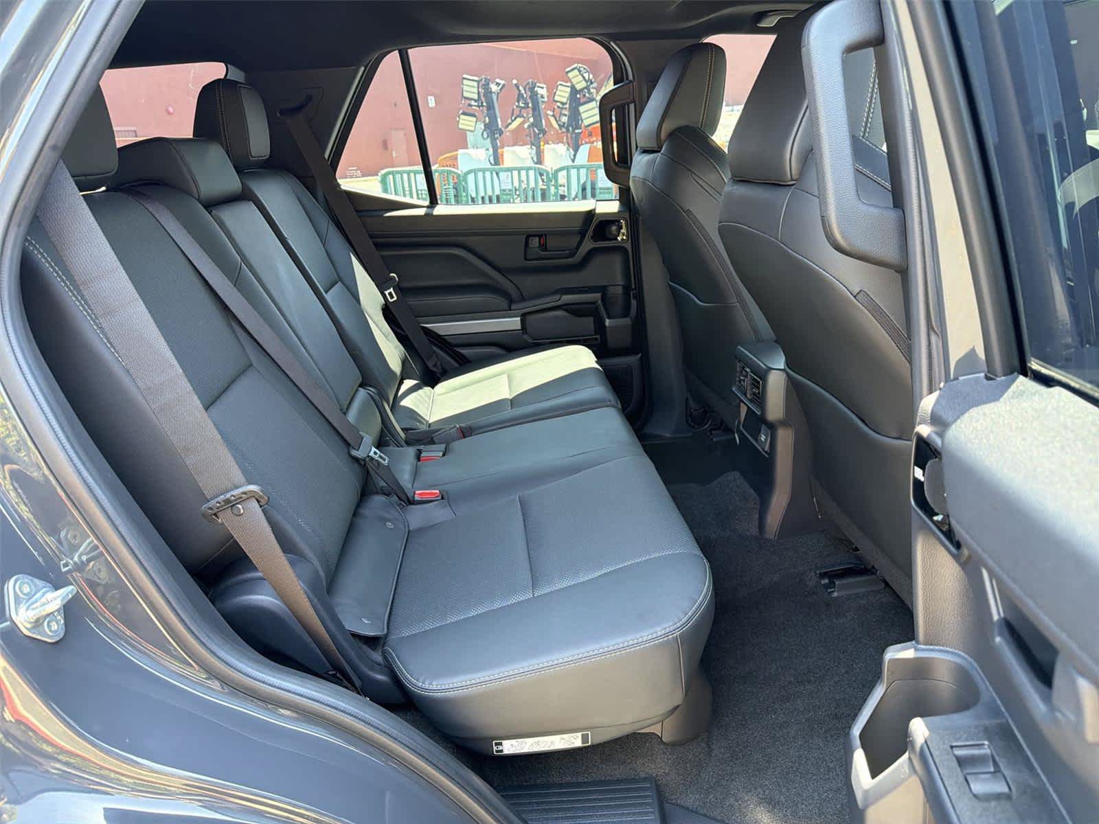 Used 2025 Toyota 4Runner TRD Off-Road Premium w/ Tow Technology Package AWD/4WD image 14