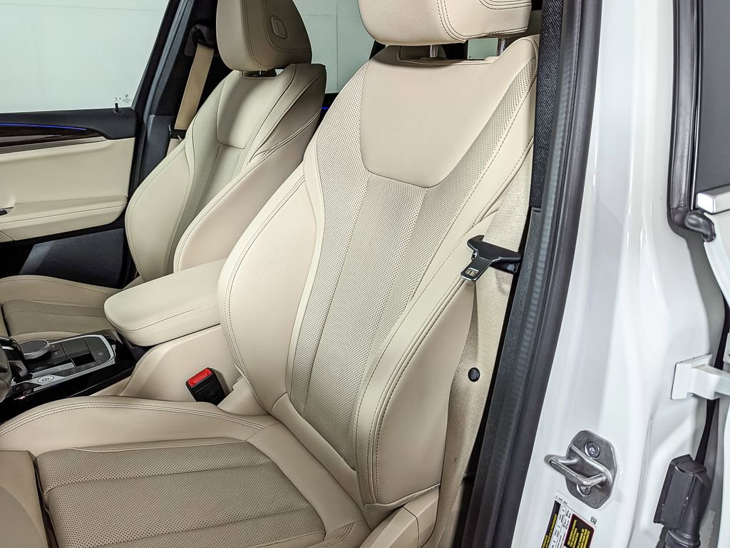 Certified 2022 BMW X3 xDrive30i w/ Convenience Package image 17