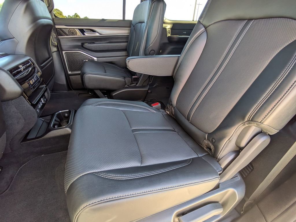 New 2025 Jeep Wagoneer Series II w/ Convenience Group I image 29