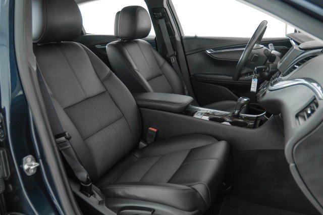 Used 2014 Chevrolet Impala LT w/ Convenience Package image 33