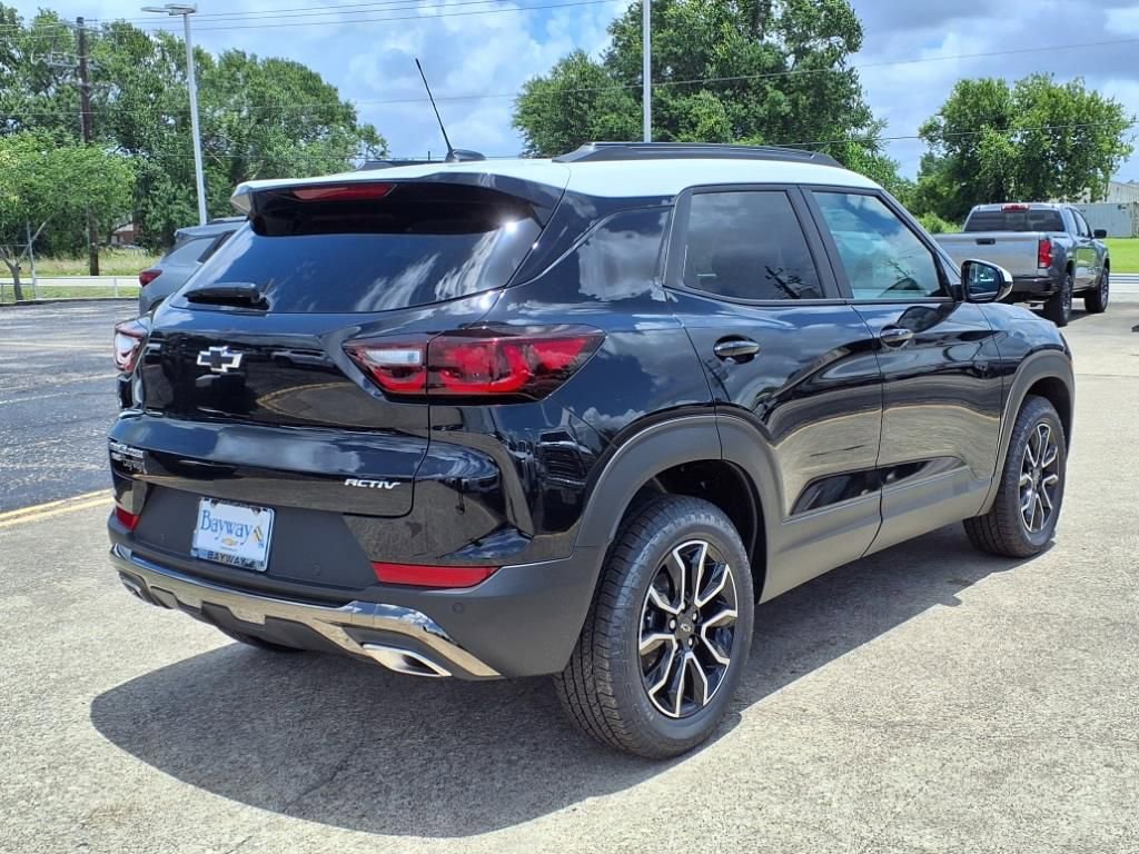 New 2026 Chevrolet TrailBlazer ACTIV w/ Driver Confidence Package image 2