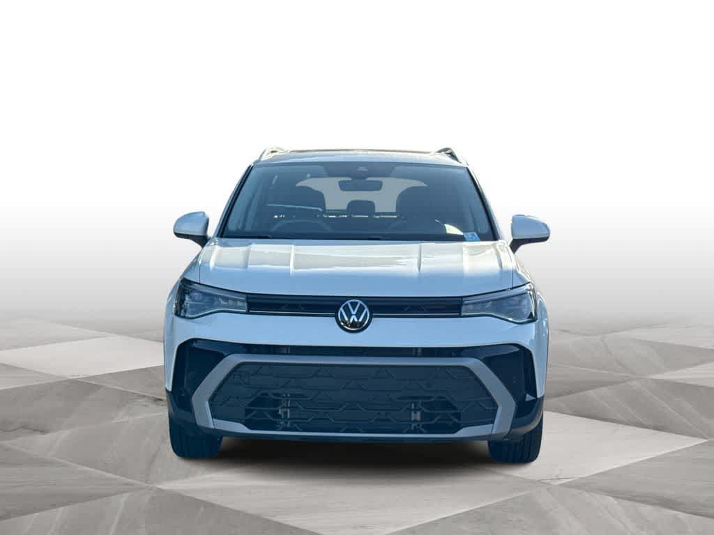 New 2026 Volkswagen Taos SE FWD image 3
