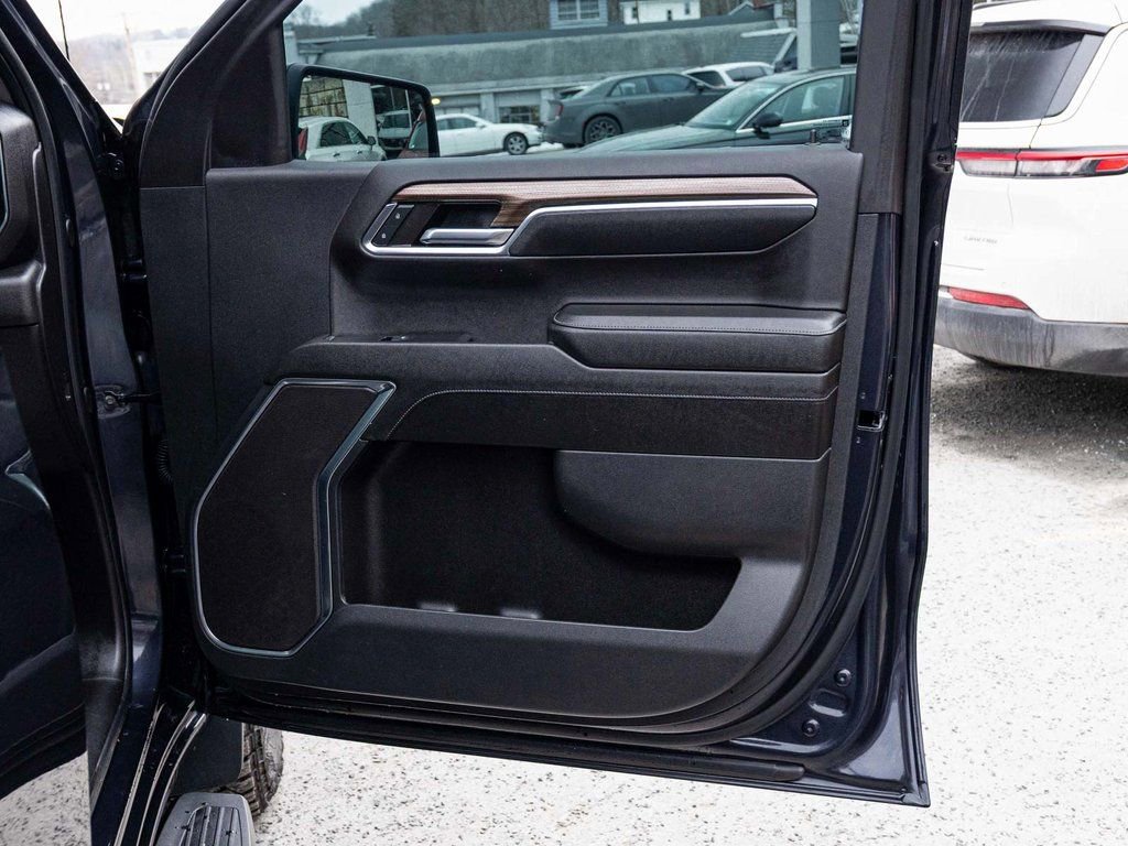 Used 2024 Chevrolet Silverado 1500 RST w/ Protection Package image 13