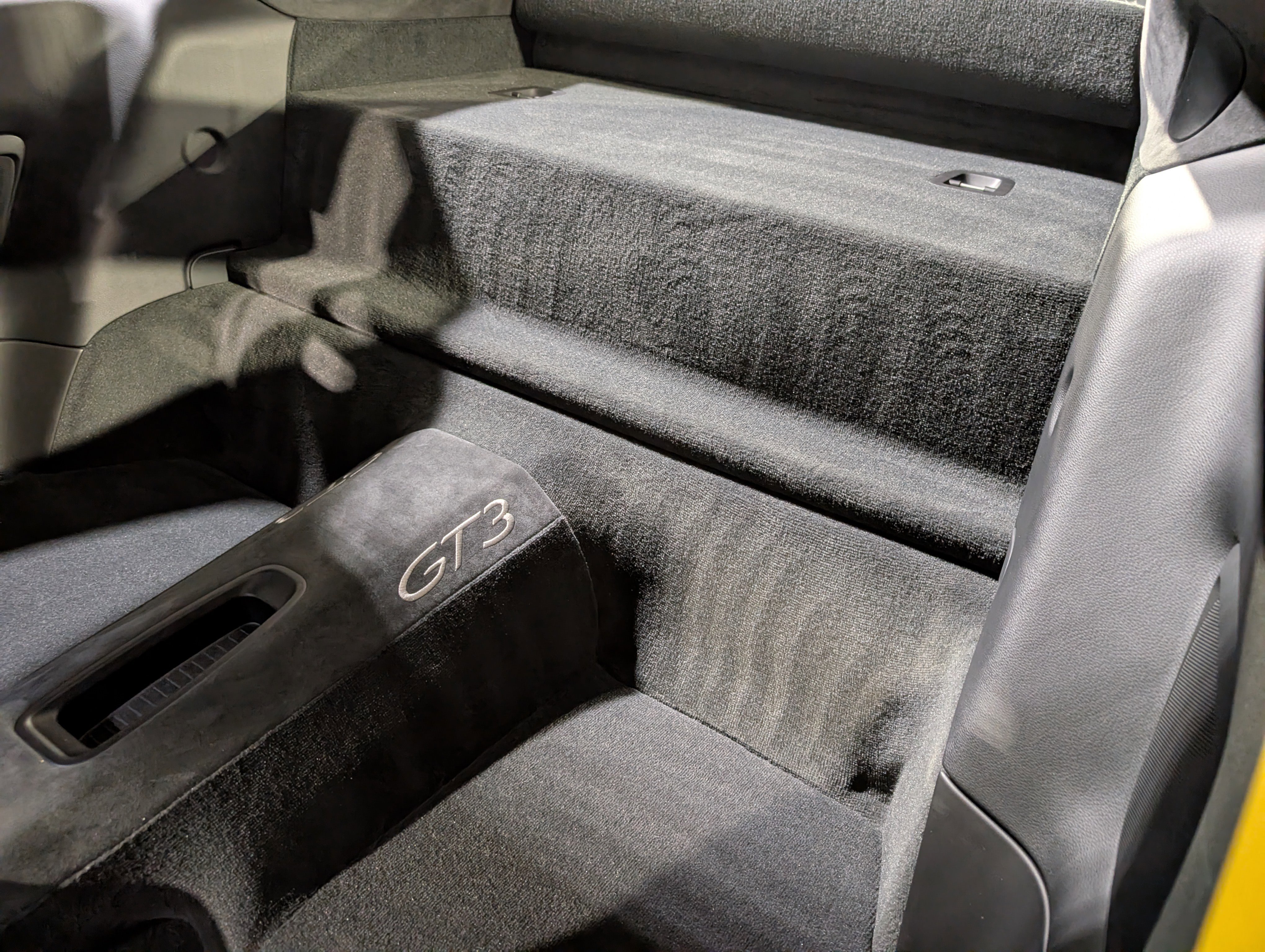 Certified 2018 Porsche 911 GT3 RWD image 23