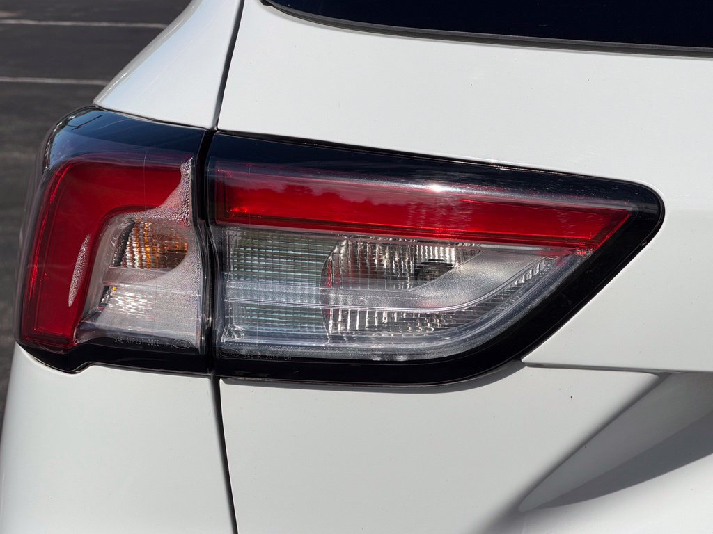 Certified 2021 Ford Escape SE FWD image 11