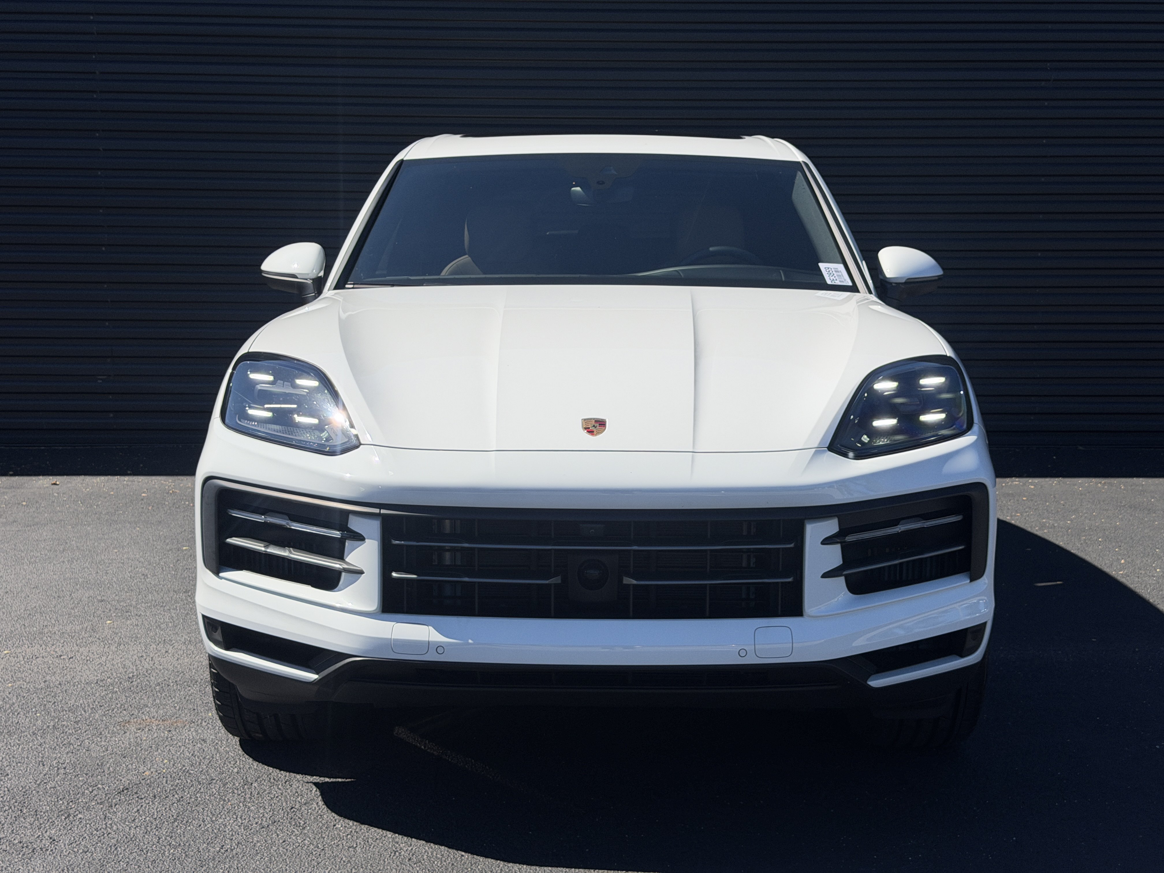Certified 2025 Porsche Cayenne AWD/4WD image 9