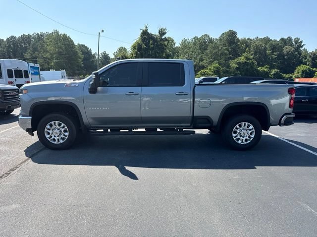 Used 2026 Chevrolet Silverado 2500 LT w/ All Star Edition AWD/4WD image 2