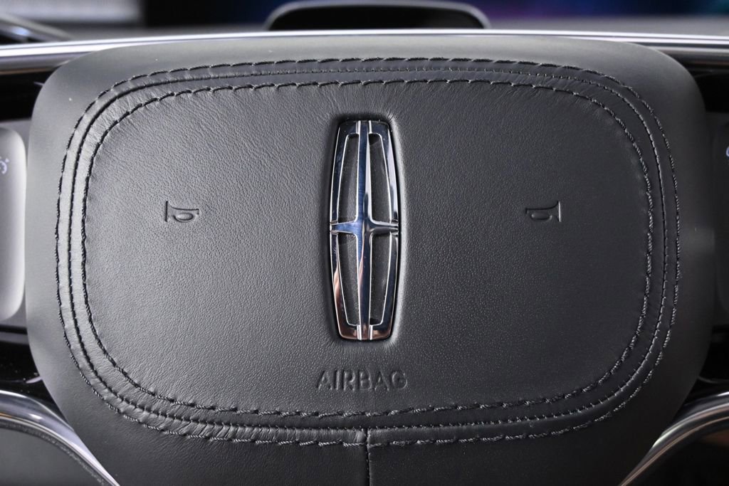 New 2026 Lincoln Navigator L Black Label AWD/4WD image 34