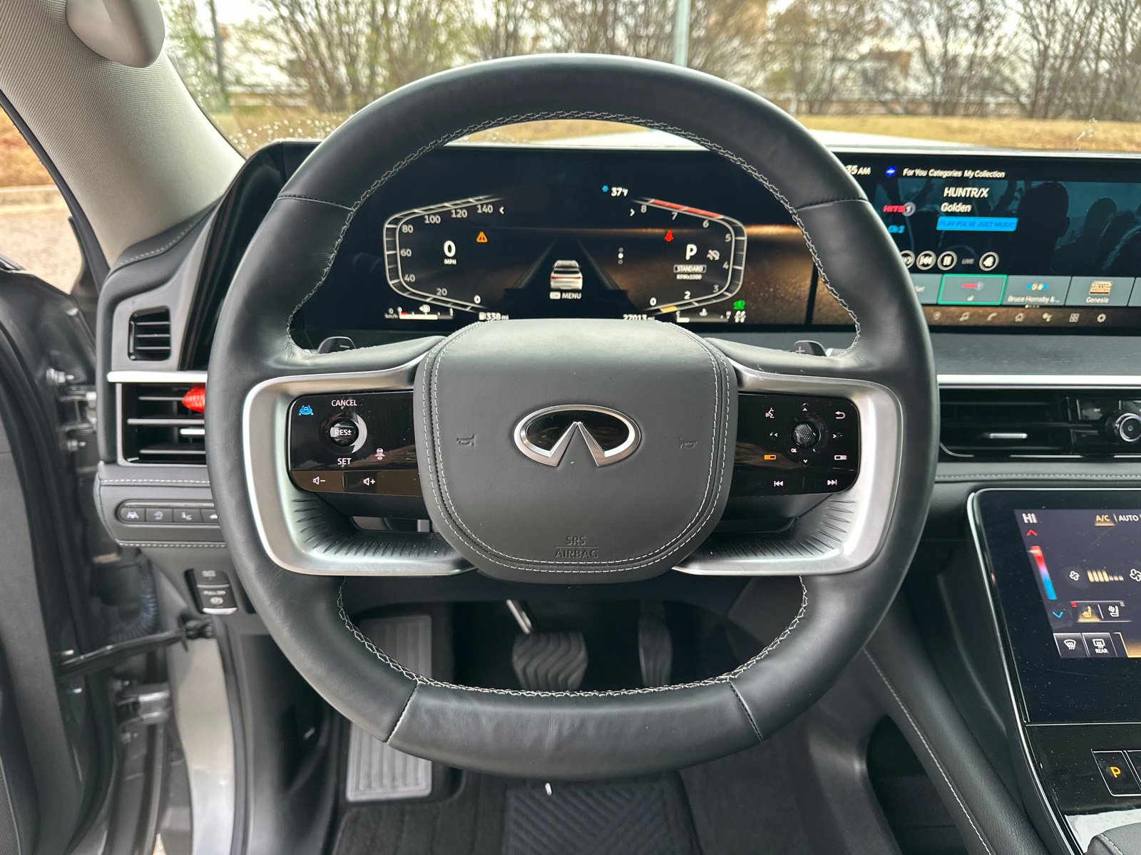 Used 2025 INFINITI QX80 Sensory image 26