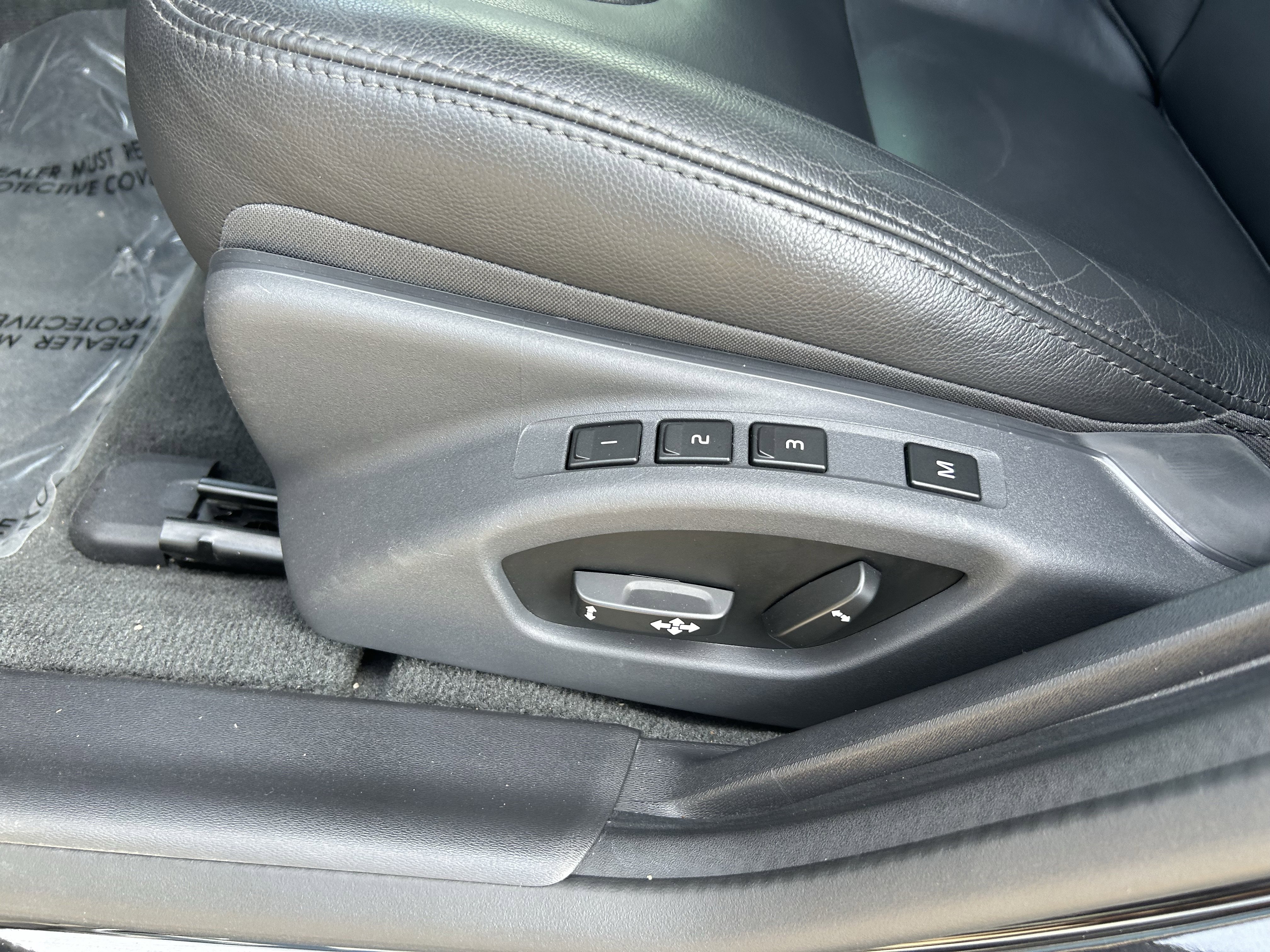 Used 2017 Volvo V60 T5 Platinum w/ Climate Package image 21