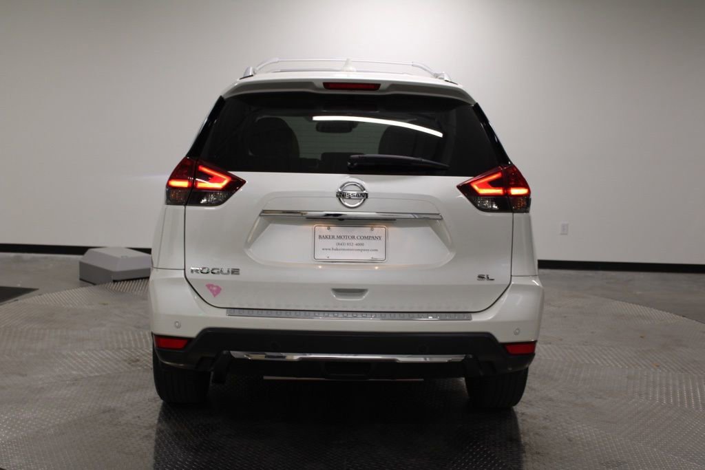 Used 2020 Nissan Rogue SL w/ Premium Package image 6