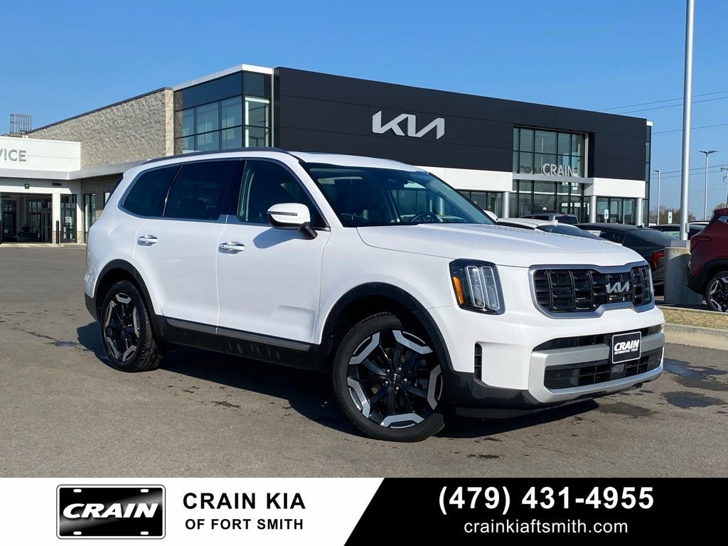 Used 2025 Kia Telluride S AWD/4WD image 1