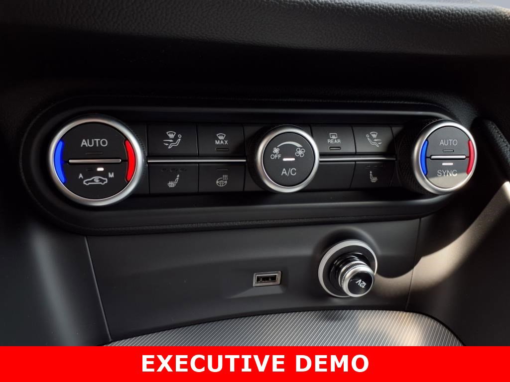 New 2025 Alfa Romeo Stelvio Sprint w/ Veloce Package image 11