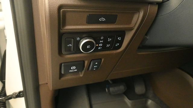 New 2026 Ford F150 King Ranch w/ FX4 Off-Road Package AWD/4WD image 15