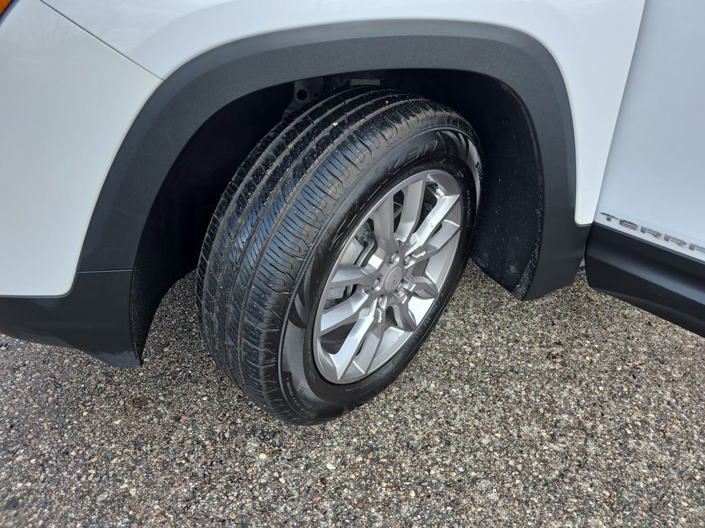 Used 2022 GMC Terrain SLT image 31