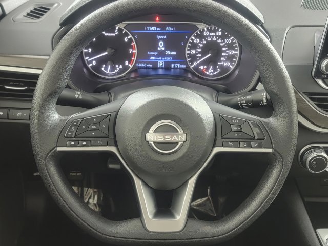 Used 2024 Nissan Altima 2.5 SV FWD image 26