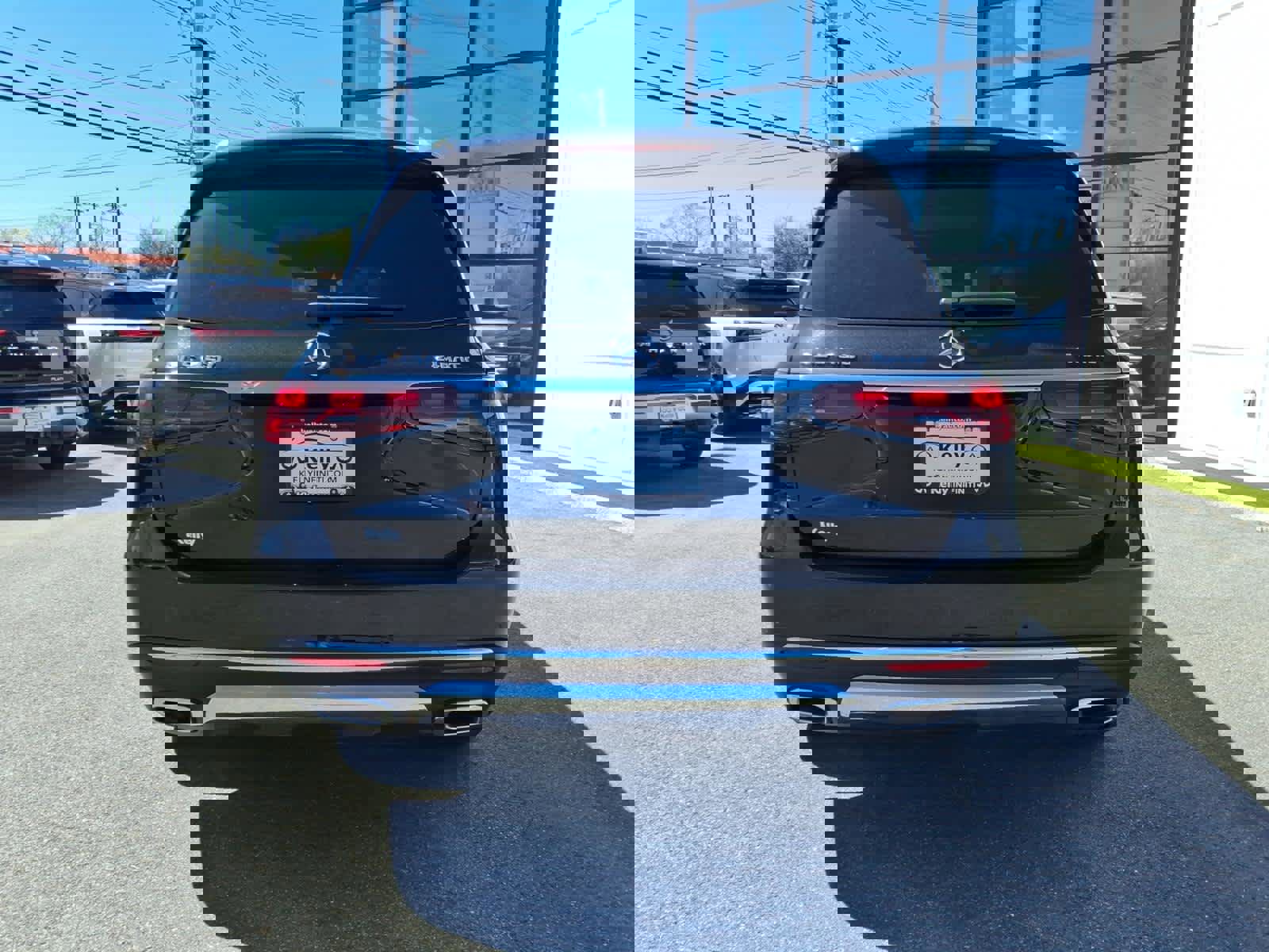 Used 2025 Mercedes-Benz GLS 450 4MATIC image 6