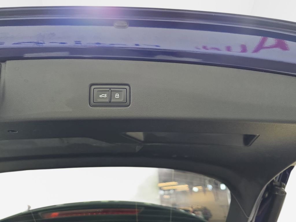 Certified 2023 Audi Q4 e-tron Prestige AWD/4WD image 16