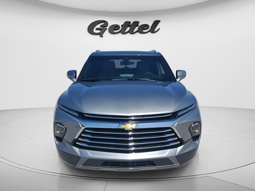 Certified 2023 Chevrolet Blazer Premier w/ Driver Confidence II Package AWD/4WD video 2