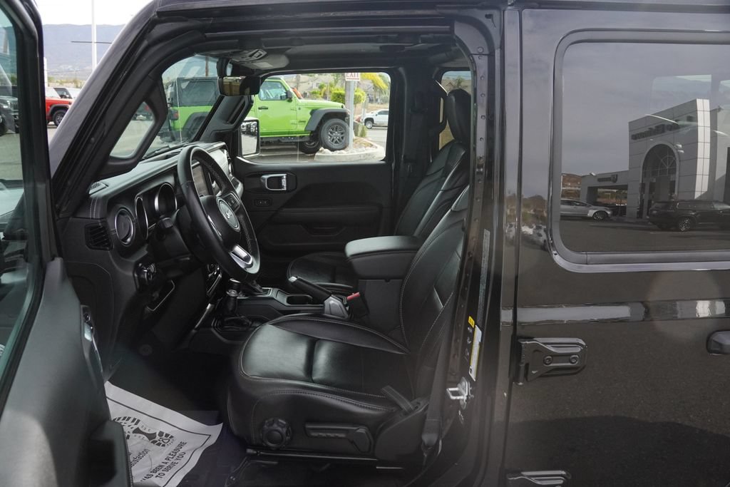 Used 2021 Jeep Gladiator Overland w/ Popular Equipment Package AWD/4WD image 28