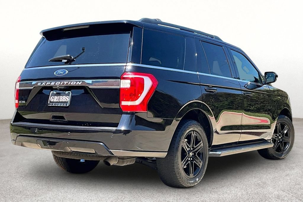 Used 2020 Ford Expedition XLT w/ Equipment Group 202A RWD image 2
