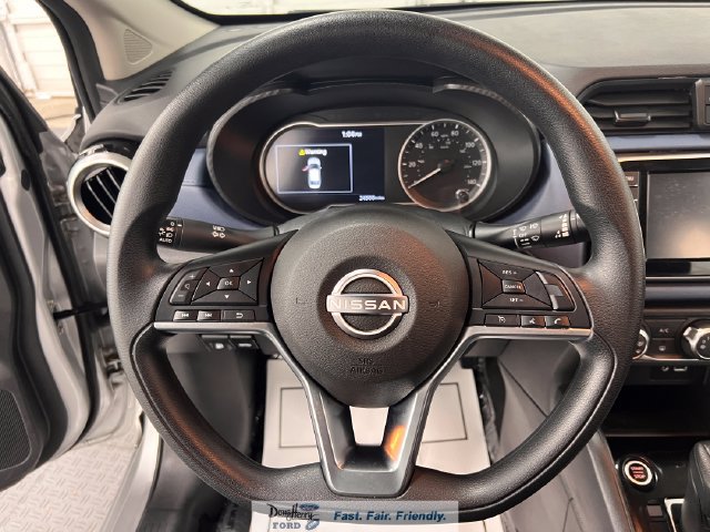 Used 2025 Nissan Versa SV FWD image 43