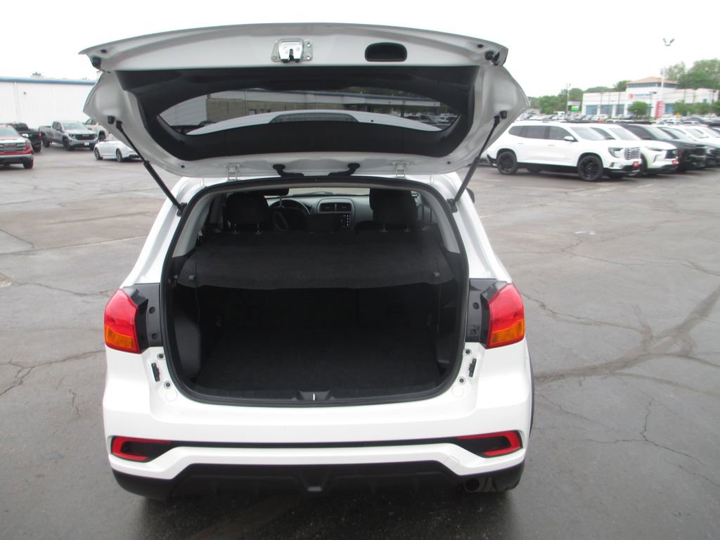 Used 2019 Mitsubishi Outlander Sport LE AWD/4WD image 8