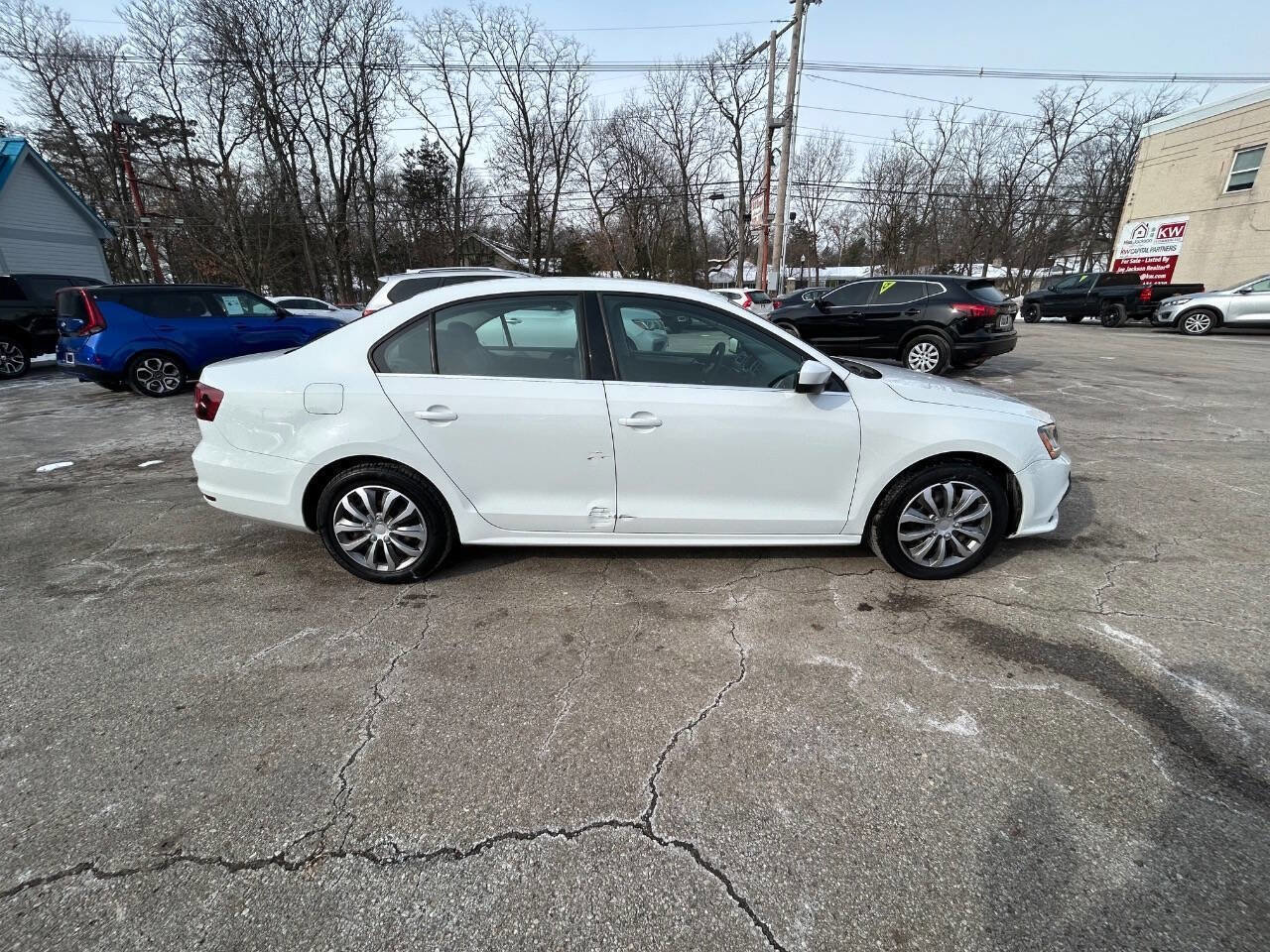 Used 2017 Volkswagen Jetta S image 12
