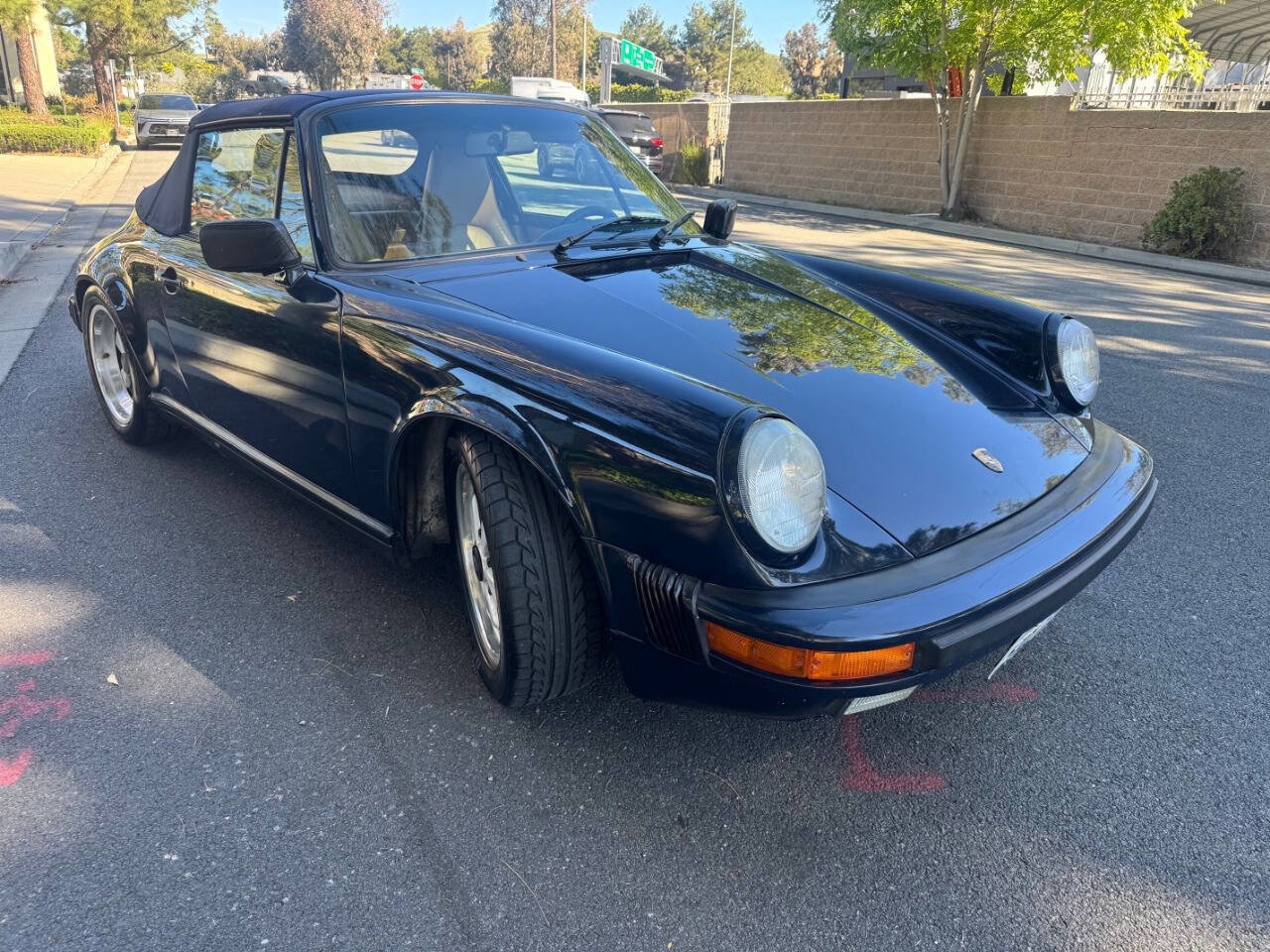 Used 1989 Porsche 911 Carrera RWD image 3