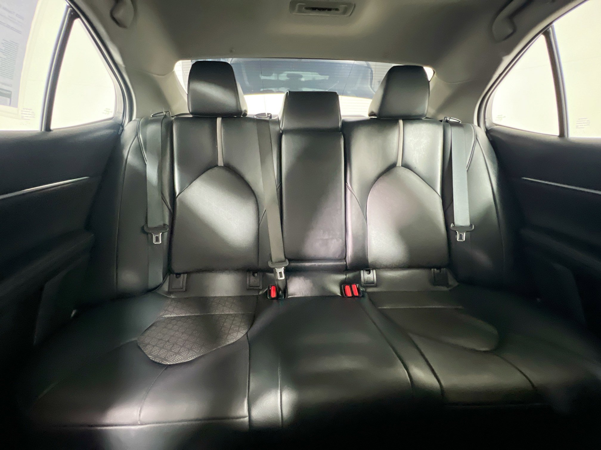 Used 2023 Toyota Camry XSE FWD image 33