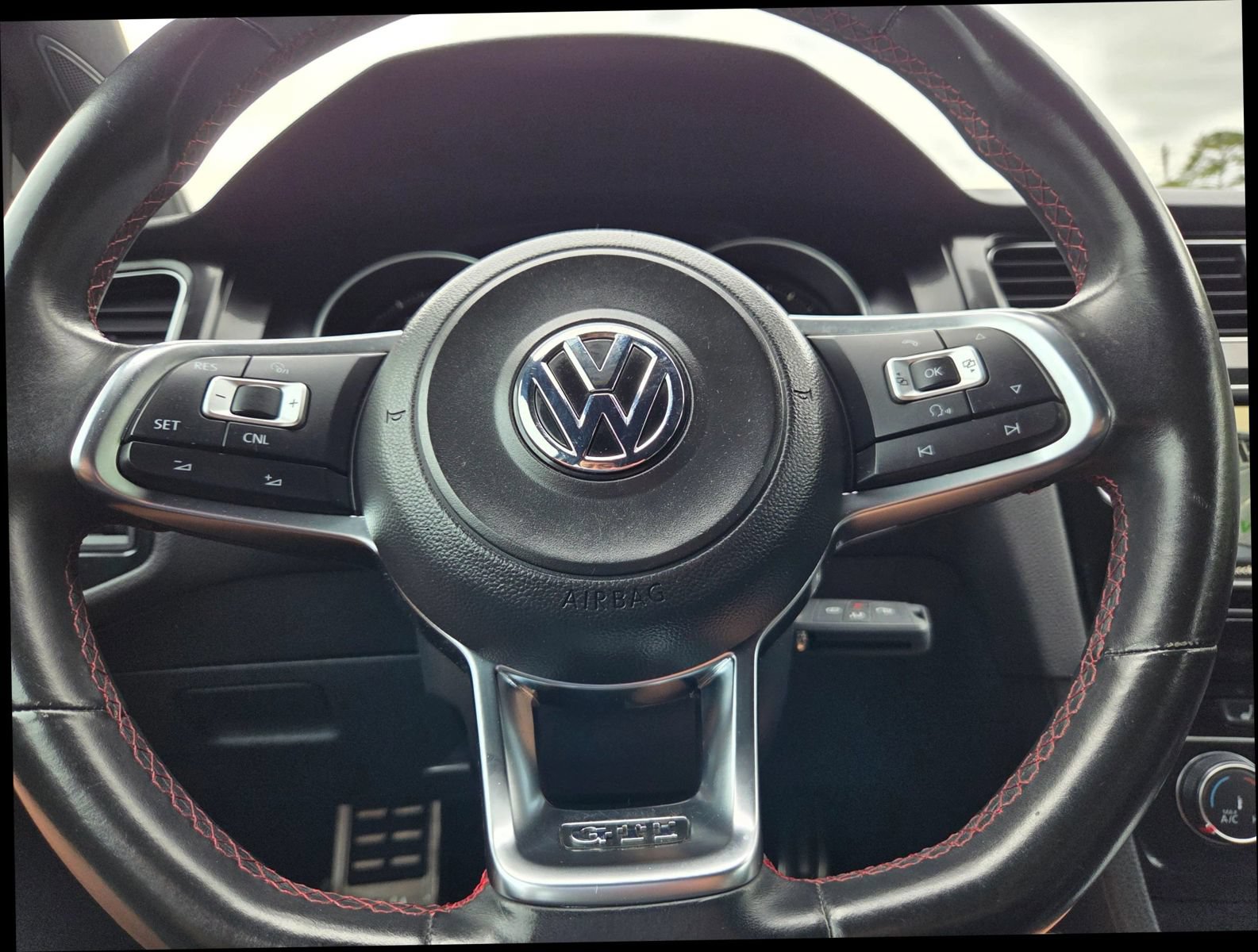 Used 2016 Volkswagen GTI S FWD image 21