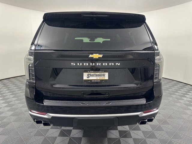New 2026 Chevrolet Suburban High Country image 3