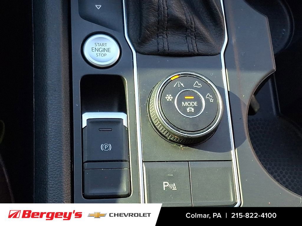 Used 2021 Volkswagen Atlas SE image 29