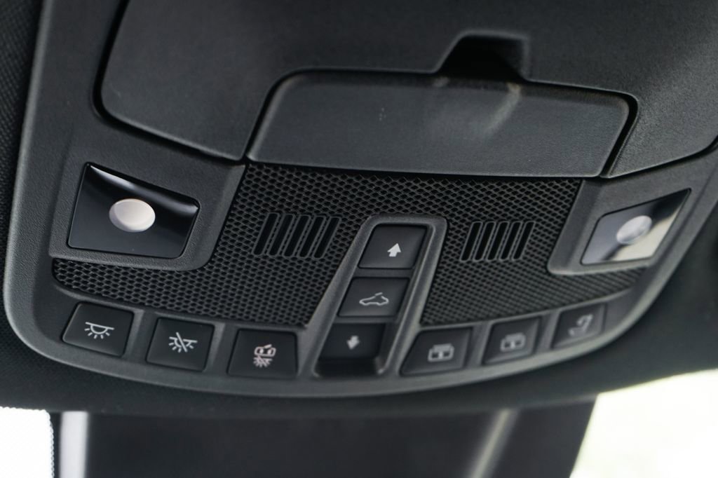 Used 2020 Lincoln Navigator Reserve w/ Equipment Group 208A Reserve image 33