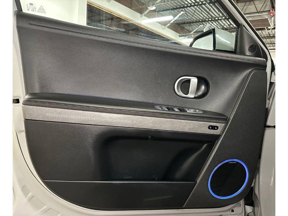 Used 2024 Hyundai Ioniq 5 Limited image 20