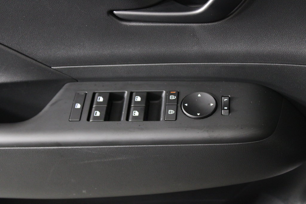 Certified 2027 Hyundai Kona SEL Sport FWD image 23