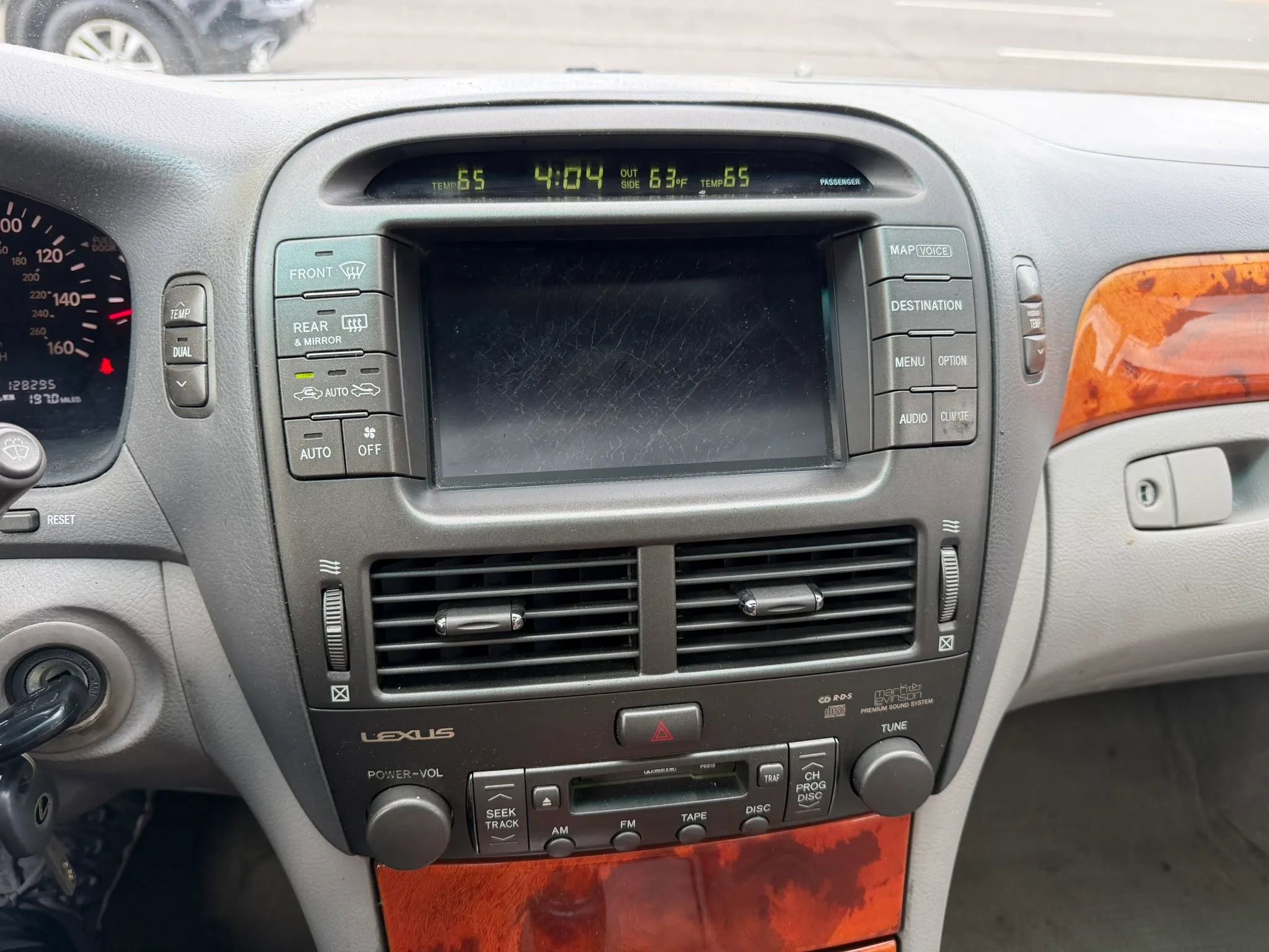 Used 2002 Lexus LS 430 RWD image 21
