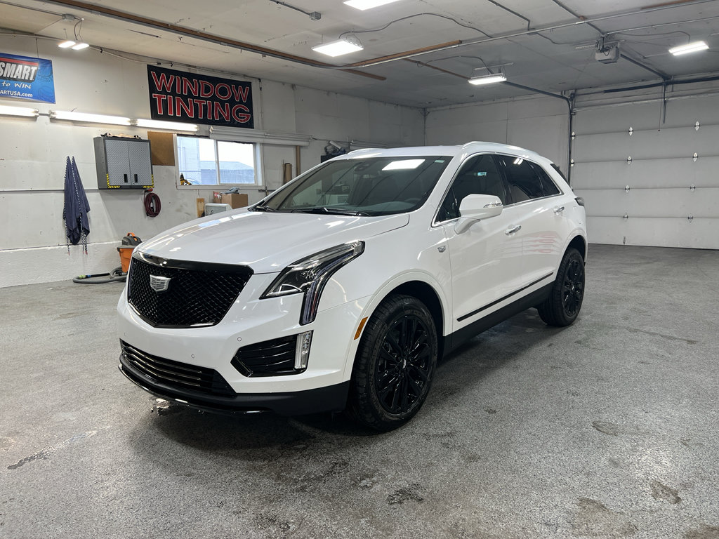 New 2026 Cadillac XT5 Luxury w/ LPO, ONYX Package