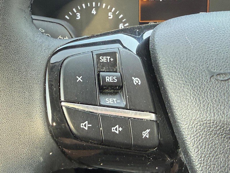 Used 2021 Ford Escape SE w/ Convenience Package image 13