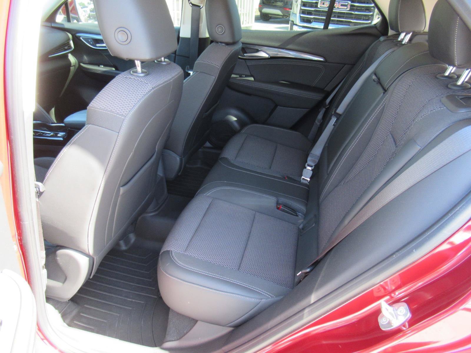 Used 2021 Buick Envision Preferred FWD image 31
