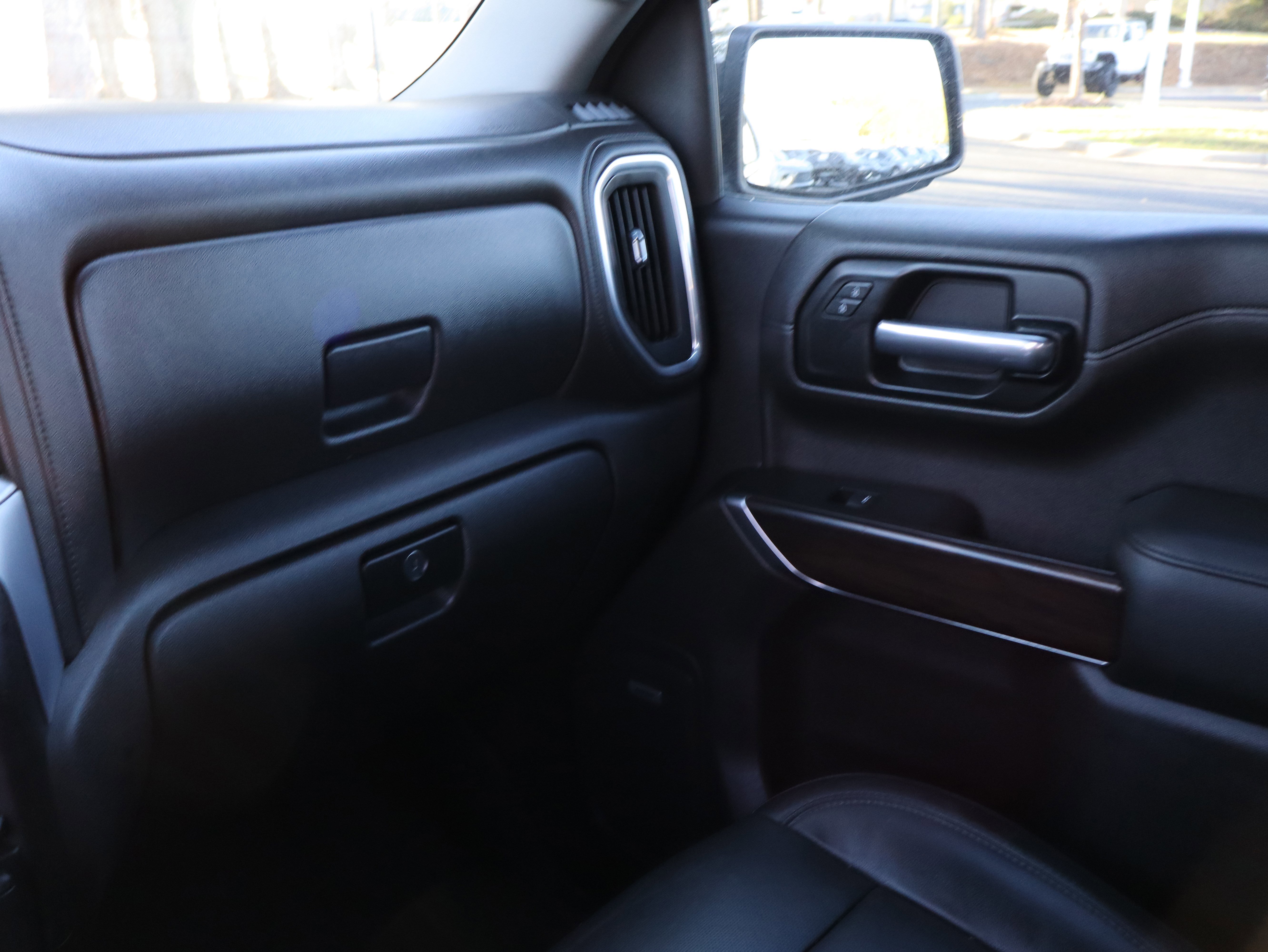 Used 2019 GMC Sierra 1500 SLT w/ SLT Premium Plus Package image 38
