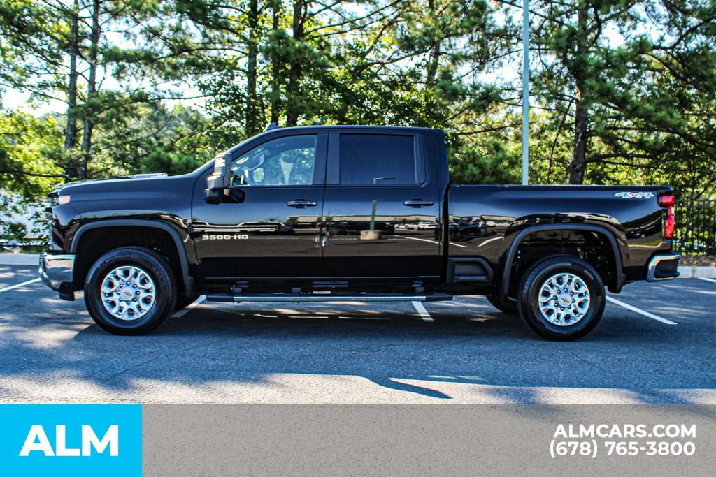 Used 2025 Chevrolet Silverado 3500 LT w/ Safety Package AWD/4WD image 6