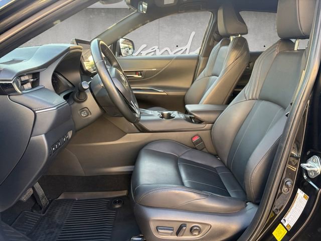 Used 2024 Toyota Venza Limited AWD/4WD image 19