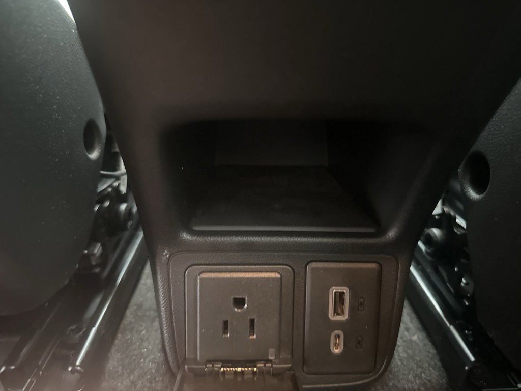 Used 2020 Buick Encore GX Essence w/ Advanced Technology Package image 23