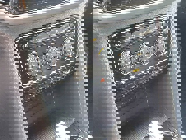 Certified 2021 Volkswagen Atlas SEL Premium image 29